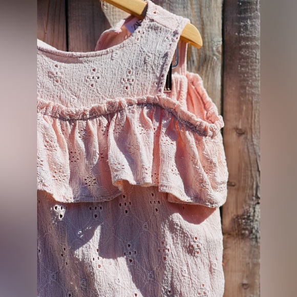 Zara Kids Eyelet Pink Ruffle Outfit Top & Skirt Outfit - Picture 4 of 10